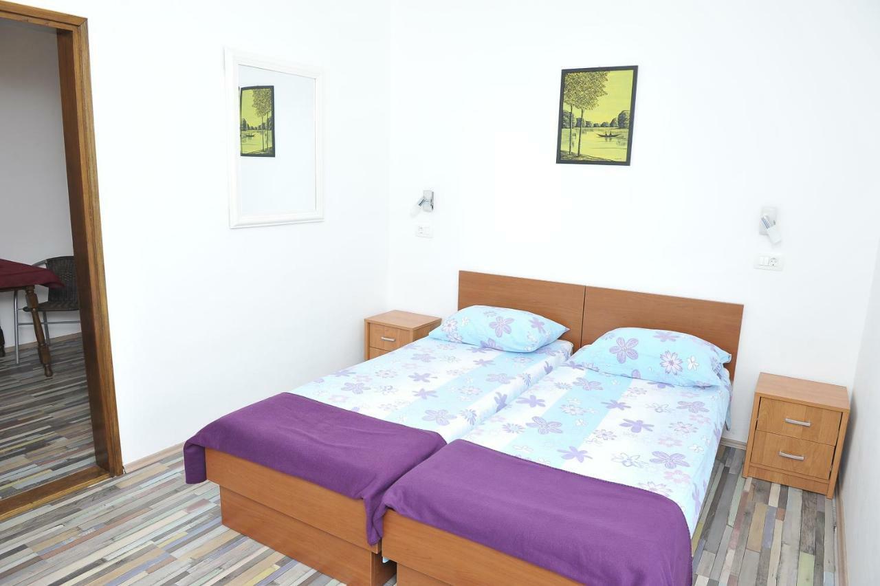 Apartments Neda Ploce  Exterior foto